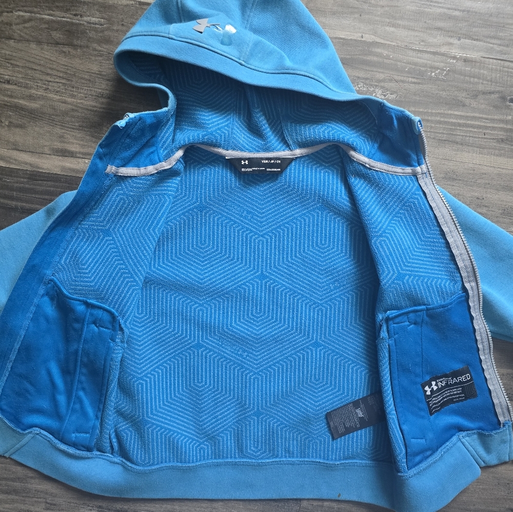 Under armor light weight jacket - Picture 2 of 3